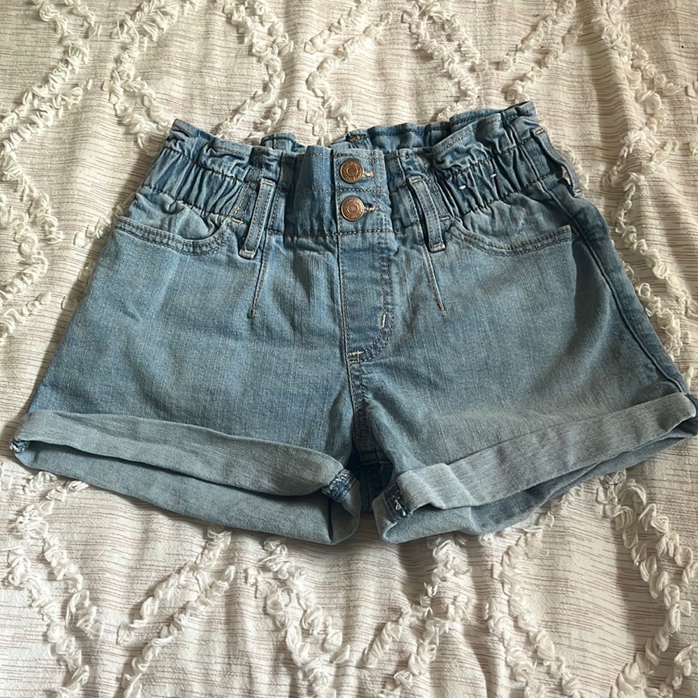 Abercrombie kids high rise mini mom shorts